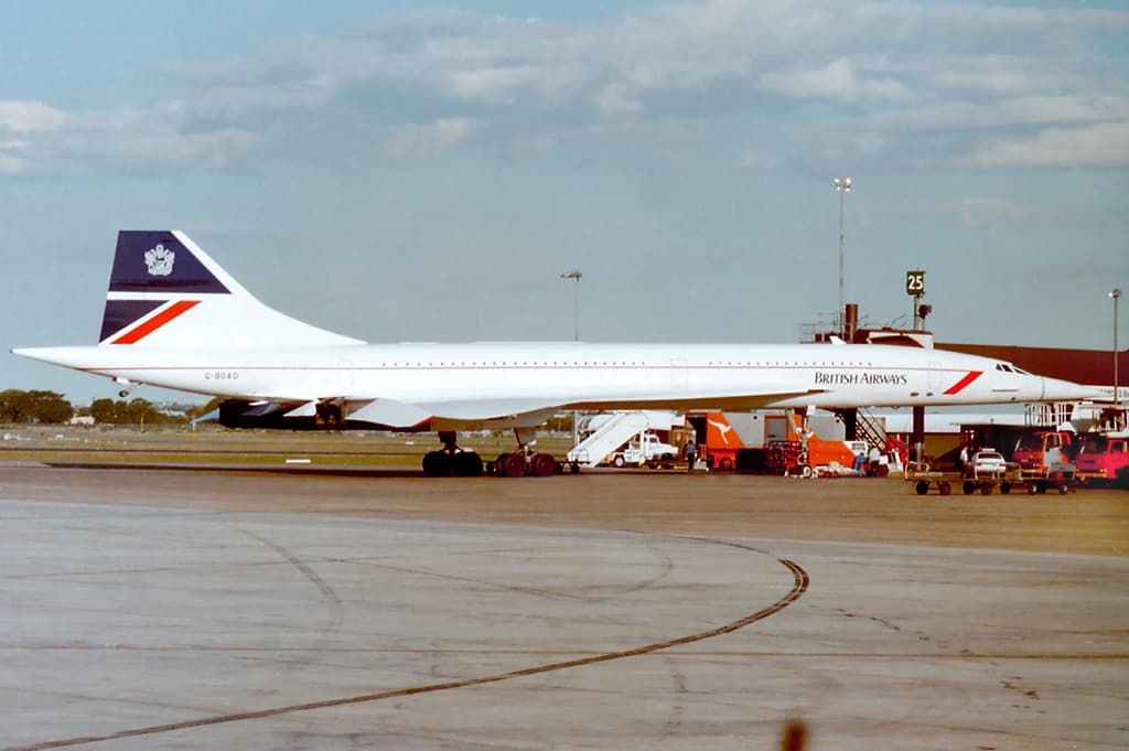 British Airways Concorde G-BOAD at Sydney Airport in 1995: the airframe that set the east-to-west Atlantic crossing record in October 2003