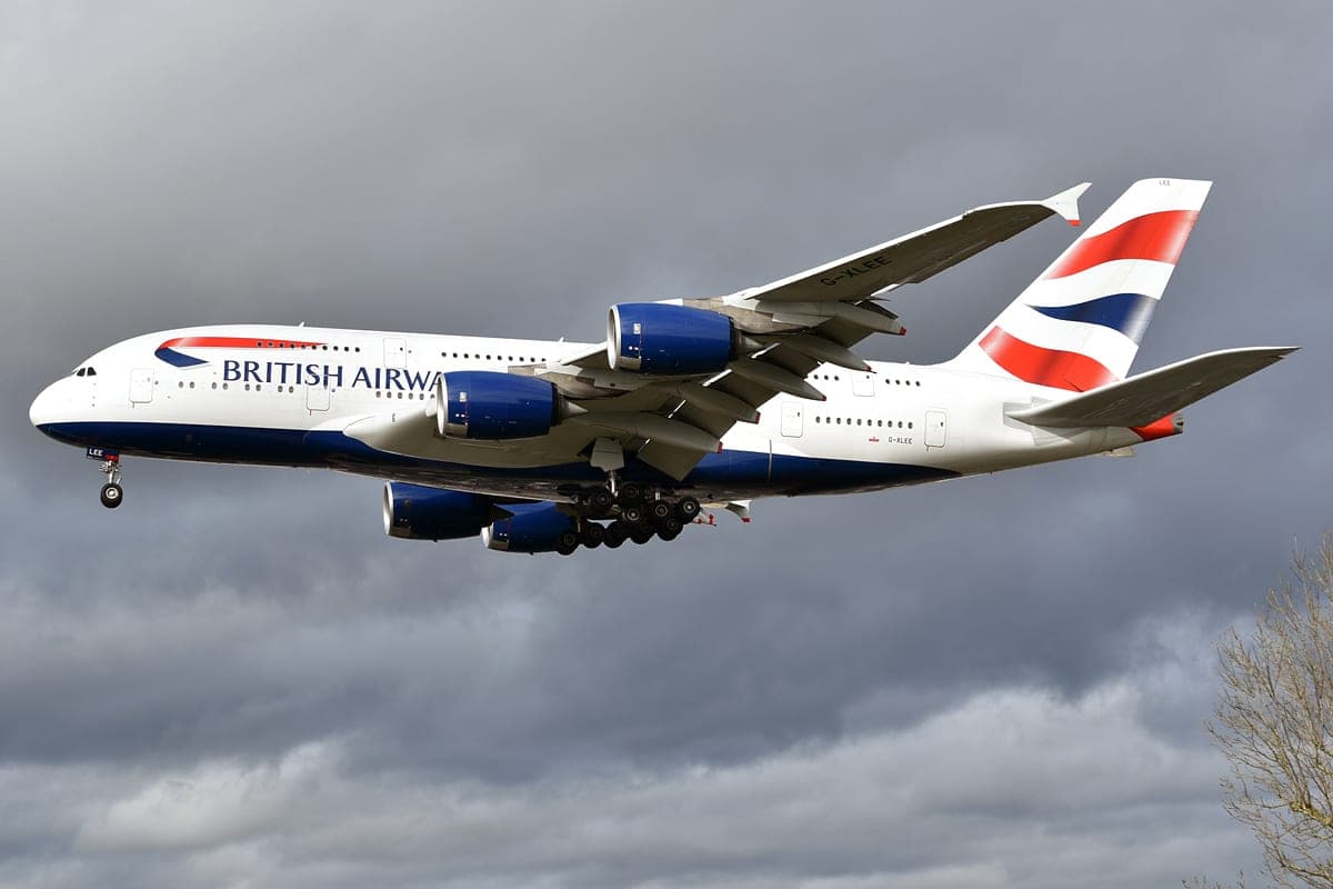 British Airways Airbus A380-841 G-XLEE on approach in March 2020.