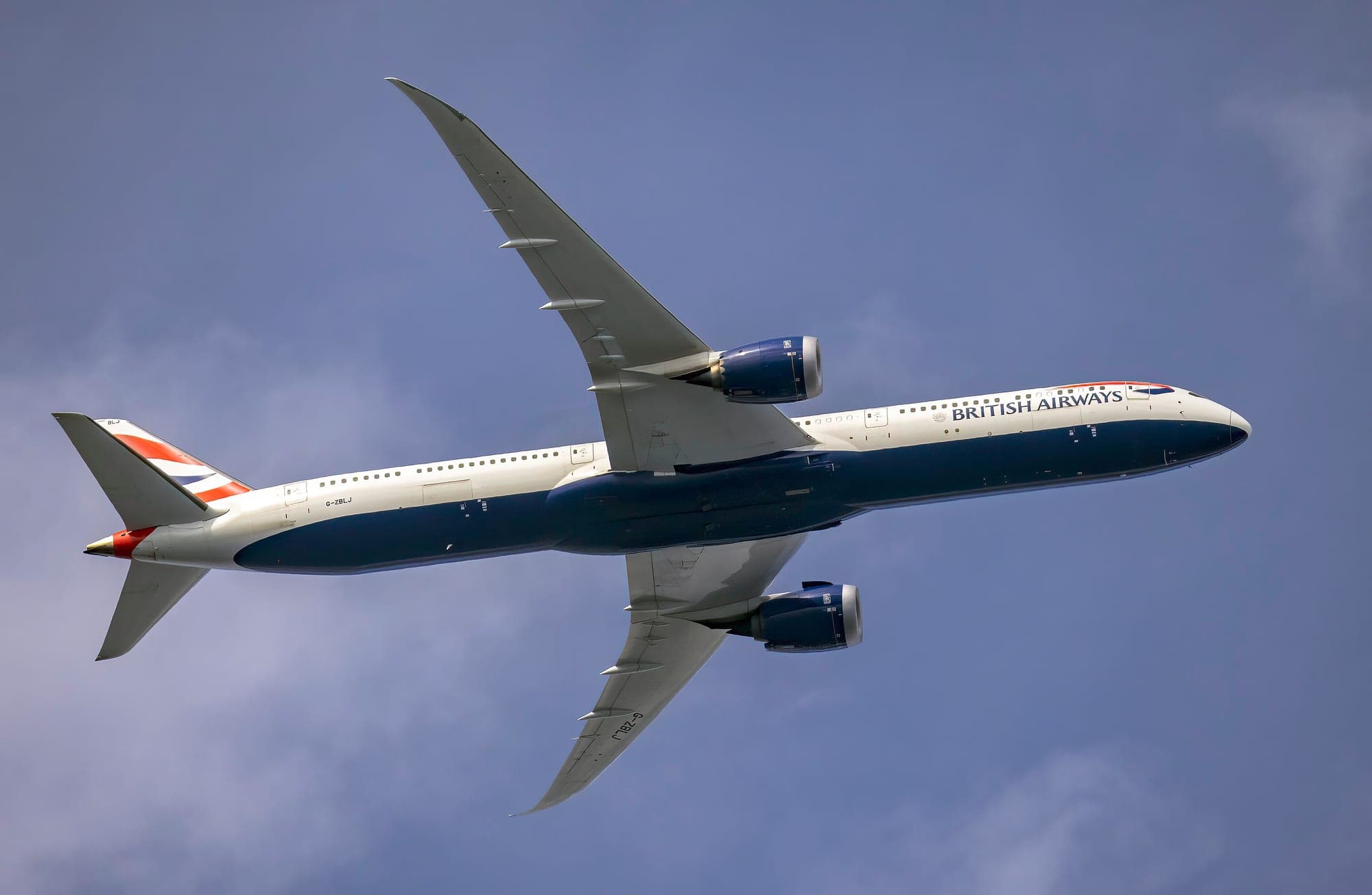 British Airways Boeing 787-10 G-ZBLJ on approach to Washington Dulles in 2025.