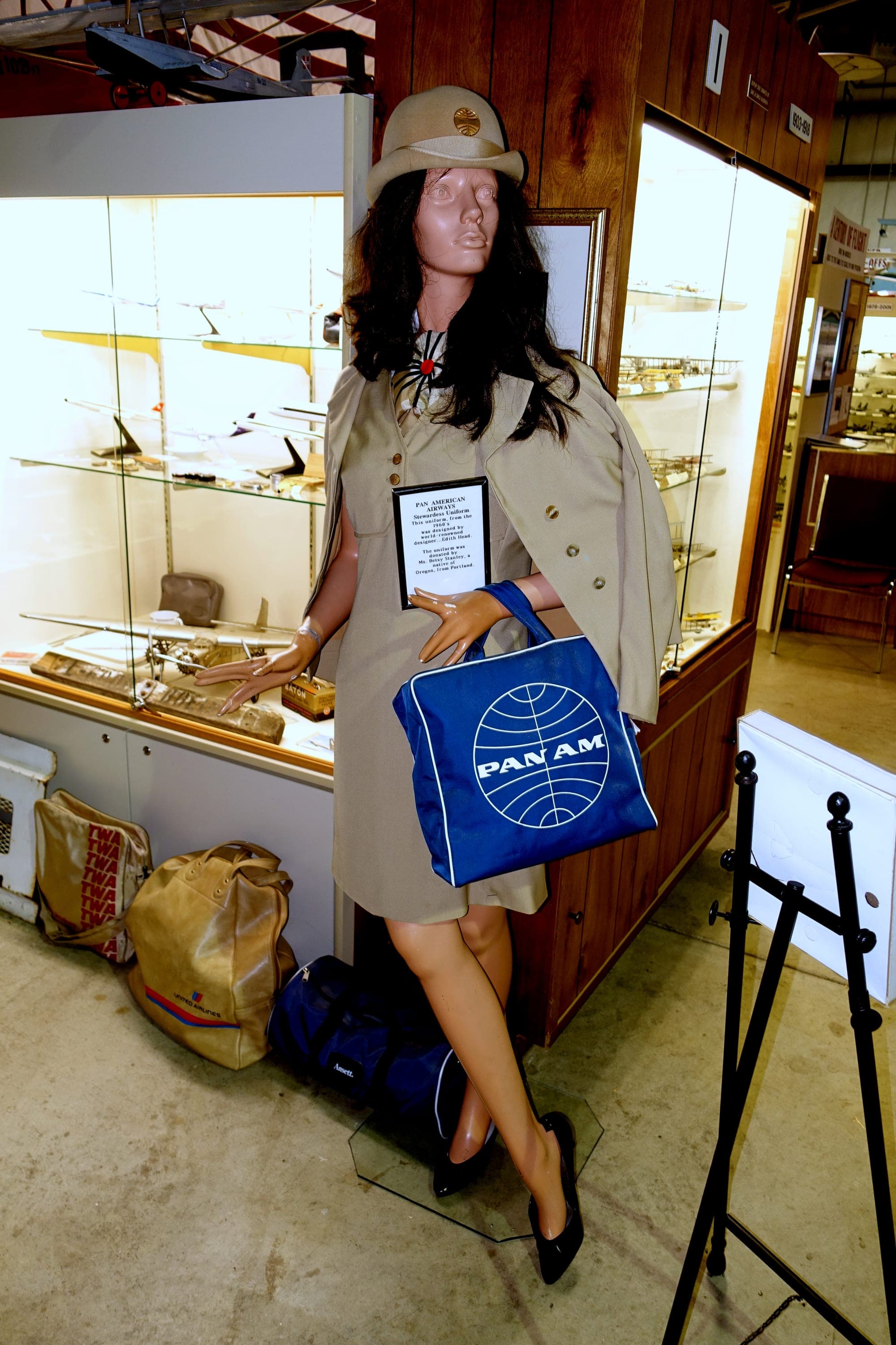 A Pan American stewardess uniform of the early 1960s, designed by Edith Head, on display at the Oregon Air and Space Museum.