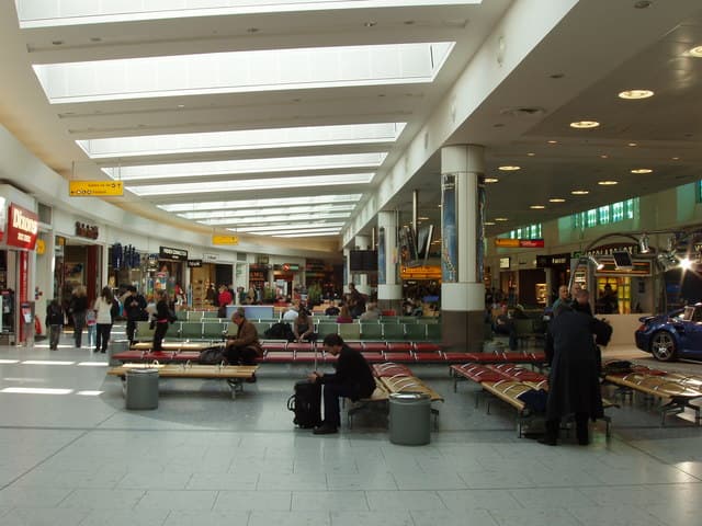 The international departures lounge of Terminal 1 in 2007, eight years before the building closed and was demolished