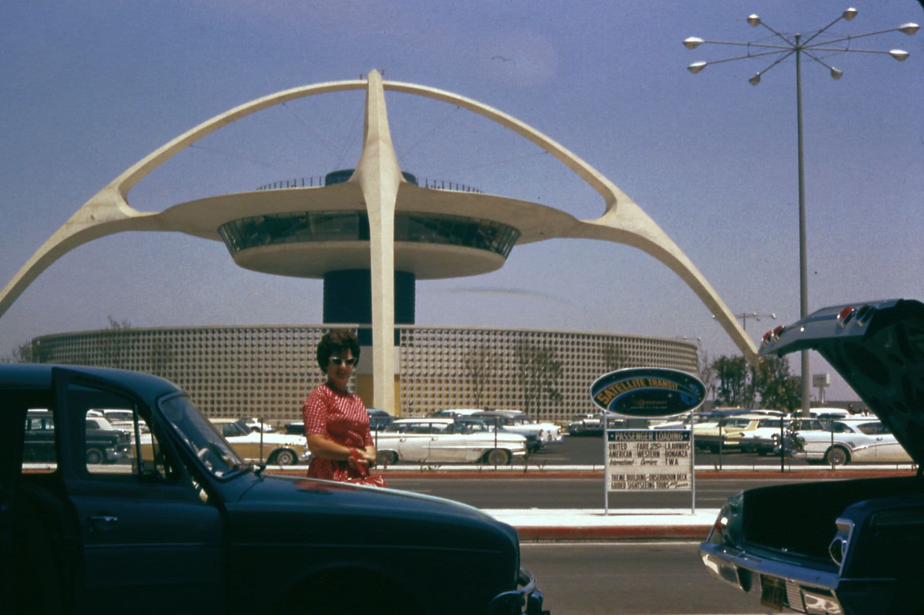 The Theme Building in July 1962, a year after it opened, before the present control tower was built