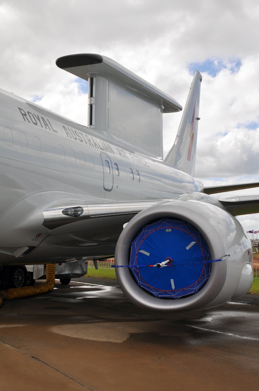 A Royal Australian Air Force Boeing 737 AEW&C Wedgetail on its CFM56-7Bs at the 2011 Avalon air show