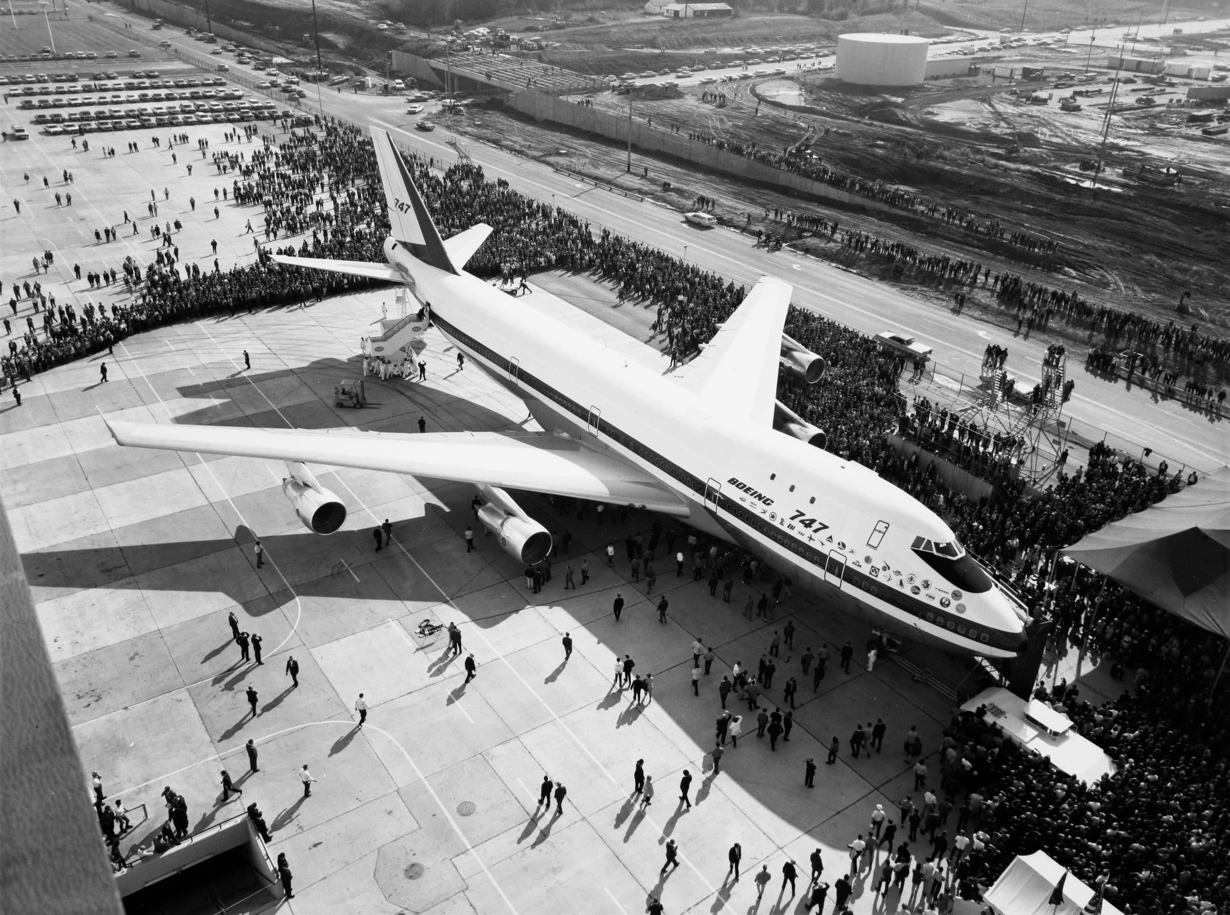 The first Boeing 747 outside the Everett plant on 30 September 1968, the day it was shown to the public for the first time