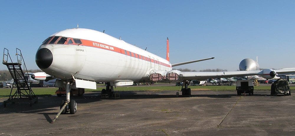 Comet 4C XS235 Canopus, the last Comet to fly, preserved at Bruntingthorpe
