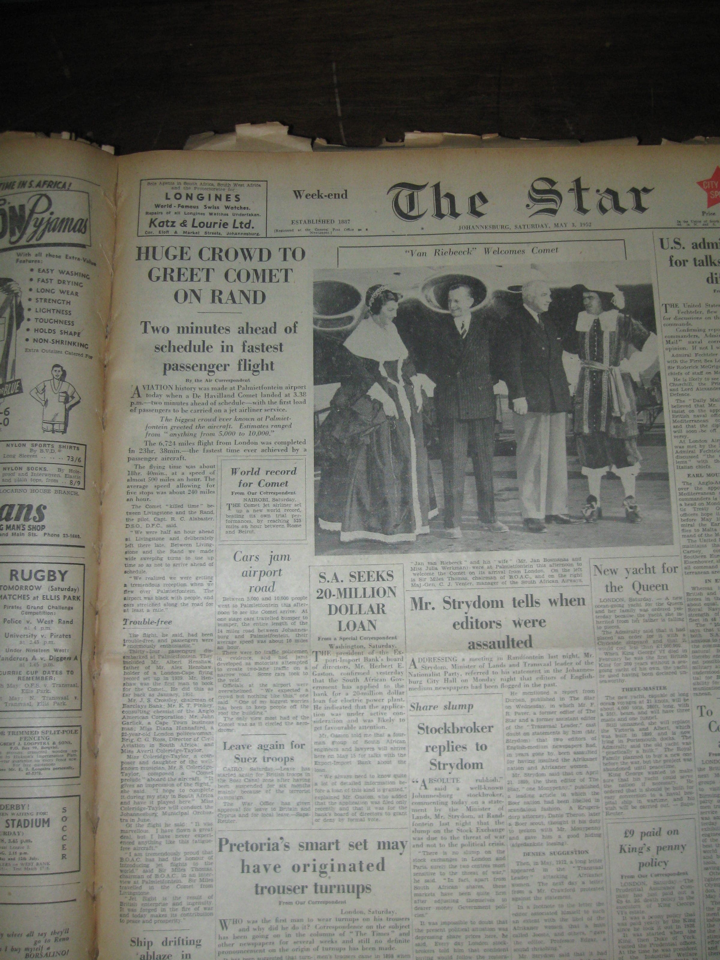 The front page of The Star, Johannesburg, 3 May 1952, reporting the Comet's arrival at Palmietfontein